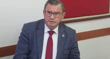 Karadağ'dan Yılmaz'a suç duyurusu