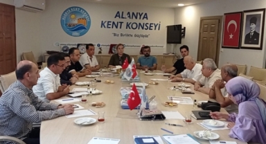 Özcan: ‘Alanya, Alanya’dan yönetilmeli’