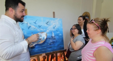 Ressam Dağ, özel öğrencilerin ruhuna dokundu