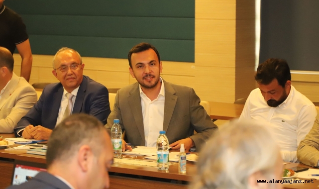Toklu: ‘Alanya’mız hizmetin en iyisini hak ediyor’