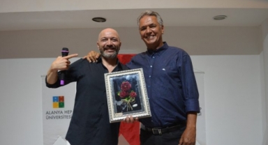 Ünlü şovmen Ceyhun Yılmaz Alanya’daydı