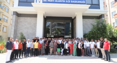 AK Parti İlçe Teşkilatı bayramlaştı