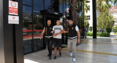 Alanya’da 24 yıl aranması olan şüpheli tutuklandı