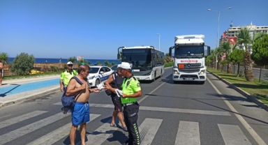 Alanya'da polisten broşürlü uyarı