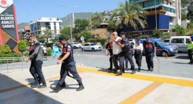 Alanya'da sahte mitçiler yakalandı