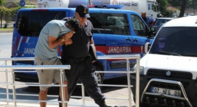 Alanya’da sera hırsızı jandarmadan kaçamadı