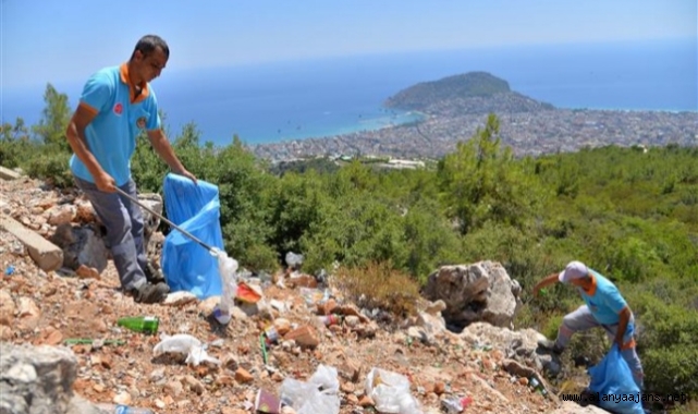 Alanya'nın her köşesinde temizlik çalışması