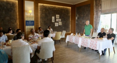 Başkan Mehmet Şahin emlak sektörünü dinledi