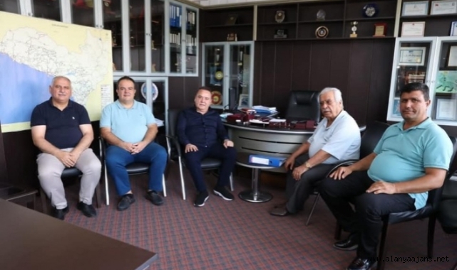 Muhittin Böcek’ten Alanya’ya ziyaret sürprizi