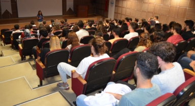 ALKÜ'nün stajyer doktorları hekimlik eğitimine başladı