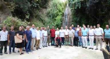 Başkan Yücel merkez mahalle muhtarları ile buluştu