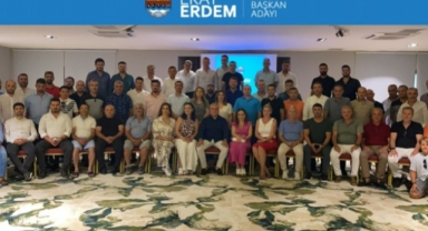 Erdem ekibiyle buluştu