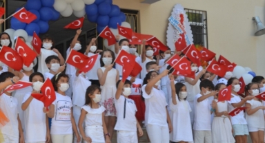 Alanya’da 62 bin öğrenci pazartesi ders başı yapacak