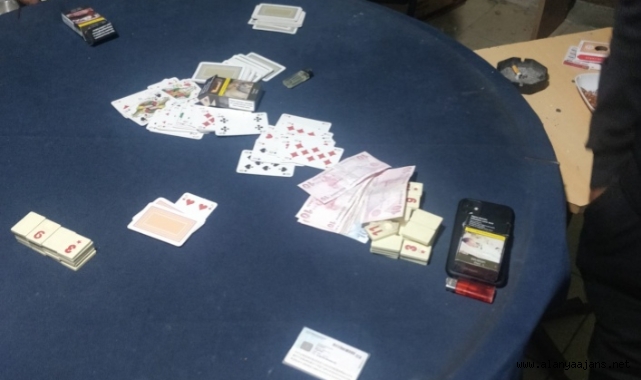 Alanya'da kumar oynayan 6 kişiye jandarmadan ceza