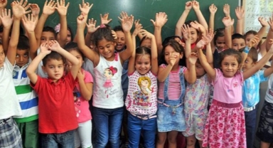 Alanya'da yarın 1. sınıflar ders başı yapacak