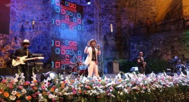 Alanya Caz Festivali ikinci gün de müthiş bir geceye imza attı