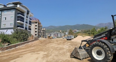 Oba’dan Çıplaklı’ya yeni bölünmüş yol