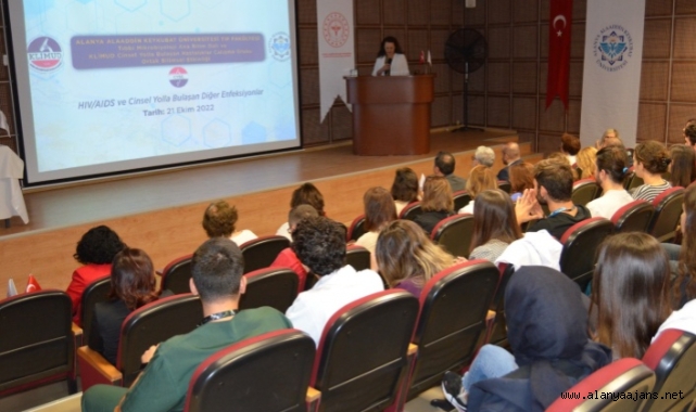 Alanya'da cinsel yolla bulaşan hastalıkların bilimsel çalışmaları konuşuldu