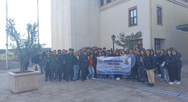 Alanya’daki öğrenciler üniversite kapısını araladı