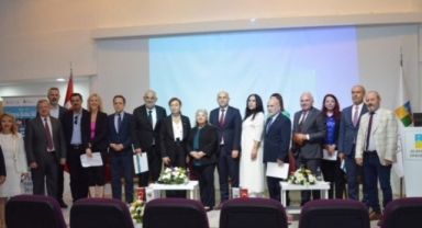 Alanya HEP Üniversitesi’nde ‘Kimseyi geride bırakma’ sloganıyla gıda paneli