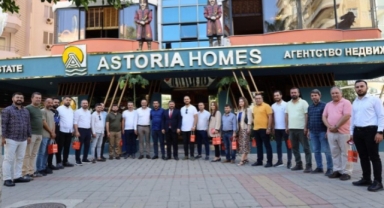 ALTSO Başkan Adayı Bilal Gömeç Mahmutlar esnafını dinledi