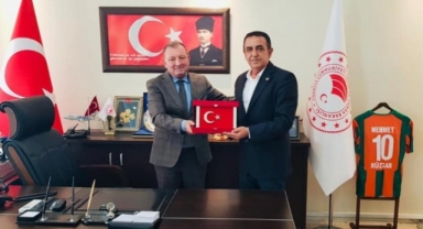 MHP Alanya’dan Rüzgar ve Akkan’a ziyaret