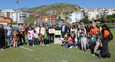 Özel öğrencilerden Alanyaspor’a sürpriz ziyaret