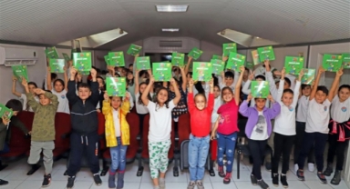 Alanya Belediyesi binlerce öğrenciye farkındalık eğitimi vermeye devam ediyor