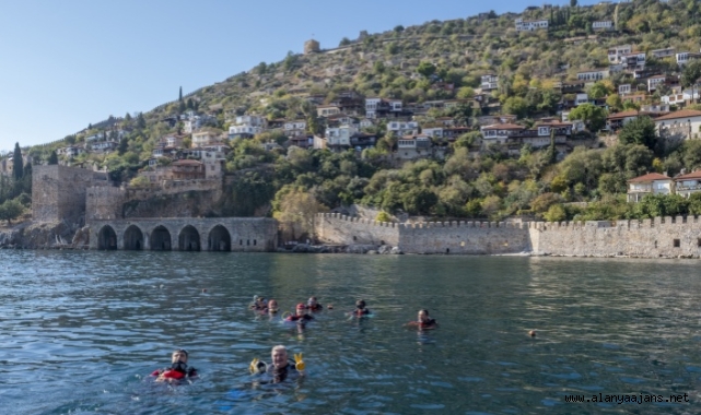 Alanya'da dip temizliği yapıldı