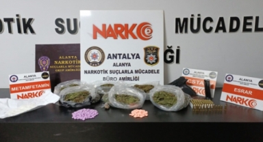 Alanya’da şüphe üzerine durdurulan araçtan uyuşturucu ve silah çıktı