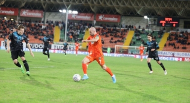 Alanyaspor evinde 1 puana razı oldu!