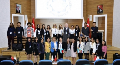 ALKÜ’de ‘Çocuğun Dijital Ayak İzi’ adlı panel düzenlendi