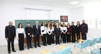 ALKÜ’de öğretmenler günü kutlandı