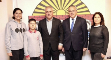 Erdem'e tebrik ziyaretleri sürüyor