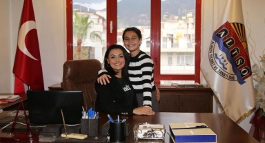 Kızı Zeynep’ten Rukiye Okşar’a tebrik