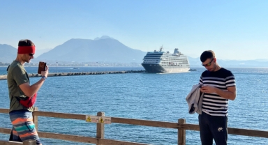 Malta bayraklı kruvaziyer “Azamara Pursuit” Alanya’ya geldi