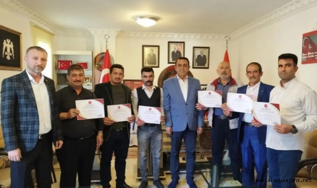 MHP Alanya’dan 6 mahalleye atama