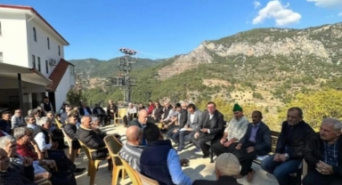 MHP’liler Türktaş’ı dinledi