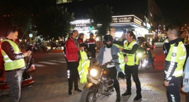 Alanya Motospor Kulübü reflektif yelek dağıttı