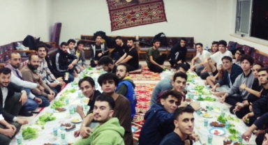 ALKÜ’lü gençlerle çiğ köfte etkinliğinde buluşuldu