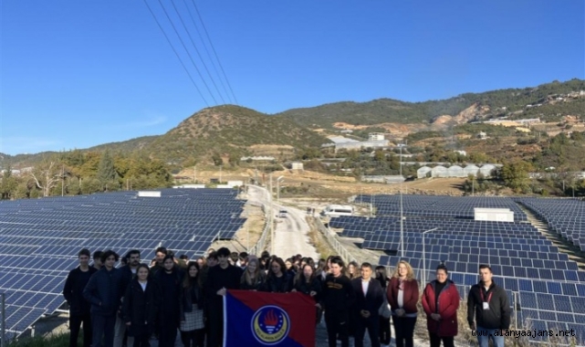 Öğrencilerden Alanya Belediyesi Güneş Enerji Santraline ziyaret