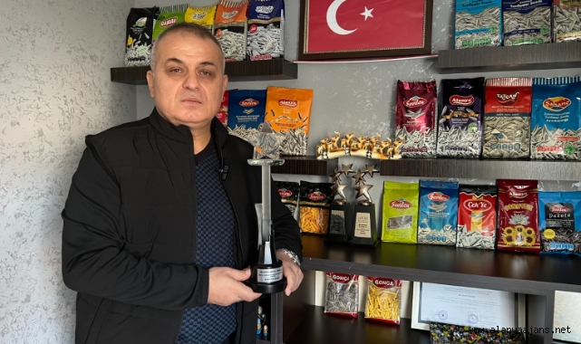 Sevilen Kuruyemiş kendisiyle yarışıyor