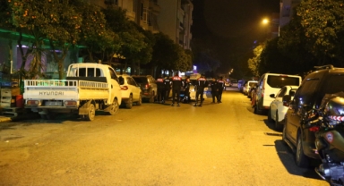 Alanya’da 25 yaşındaki genç annesini karnından bıçakladı