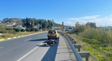 Alanya’da motosiklet ile otomobil çarpıştı: 1 ağır yaralı