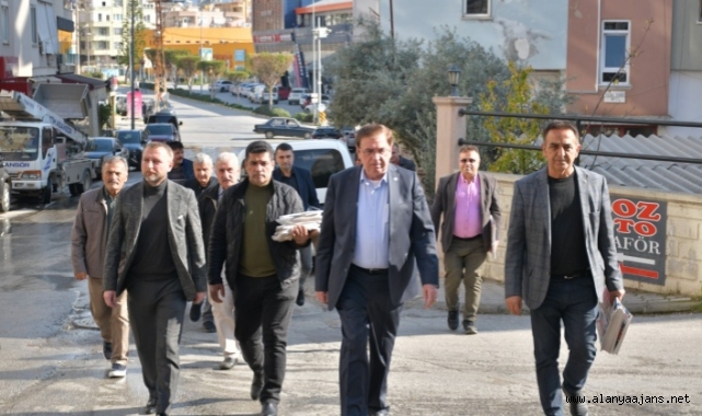 MHP’den Cikcilli esnafına ziyaret