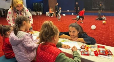 Alanya Üniversitesi’nden depremzede çocuklar için boyama etkinliği