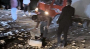 Ankara'dan Alanya'ya dönen CHP'li gençler kaza yaptı