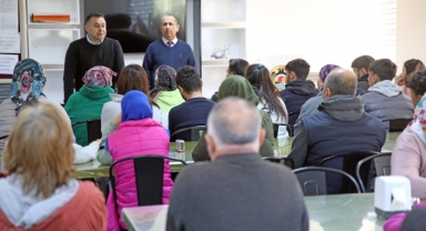 Başkan Yücel’den depremzedelere şefkat eli