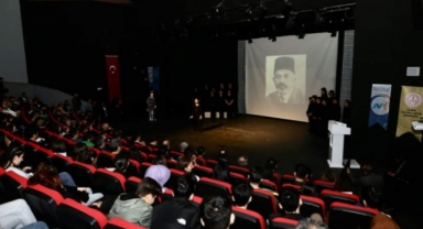 Alanya'da İstiklal Marşı'nın kabülü sergi ve oratoryo ile kutlandı