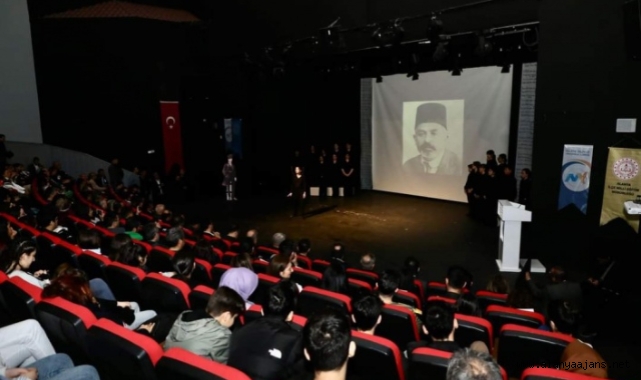 Alanya'da İstiklal Marşı'nın kabülü sergi ve oratoryo ile kutlandı